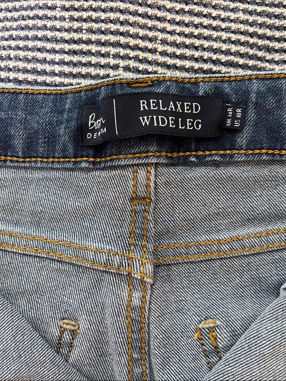 Wide leg jeans